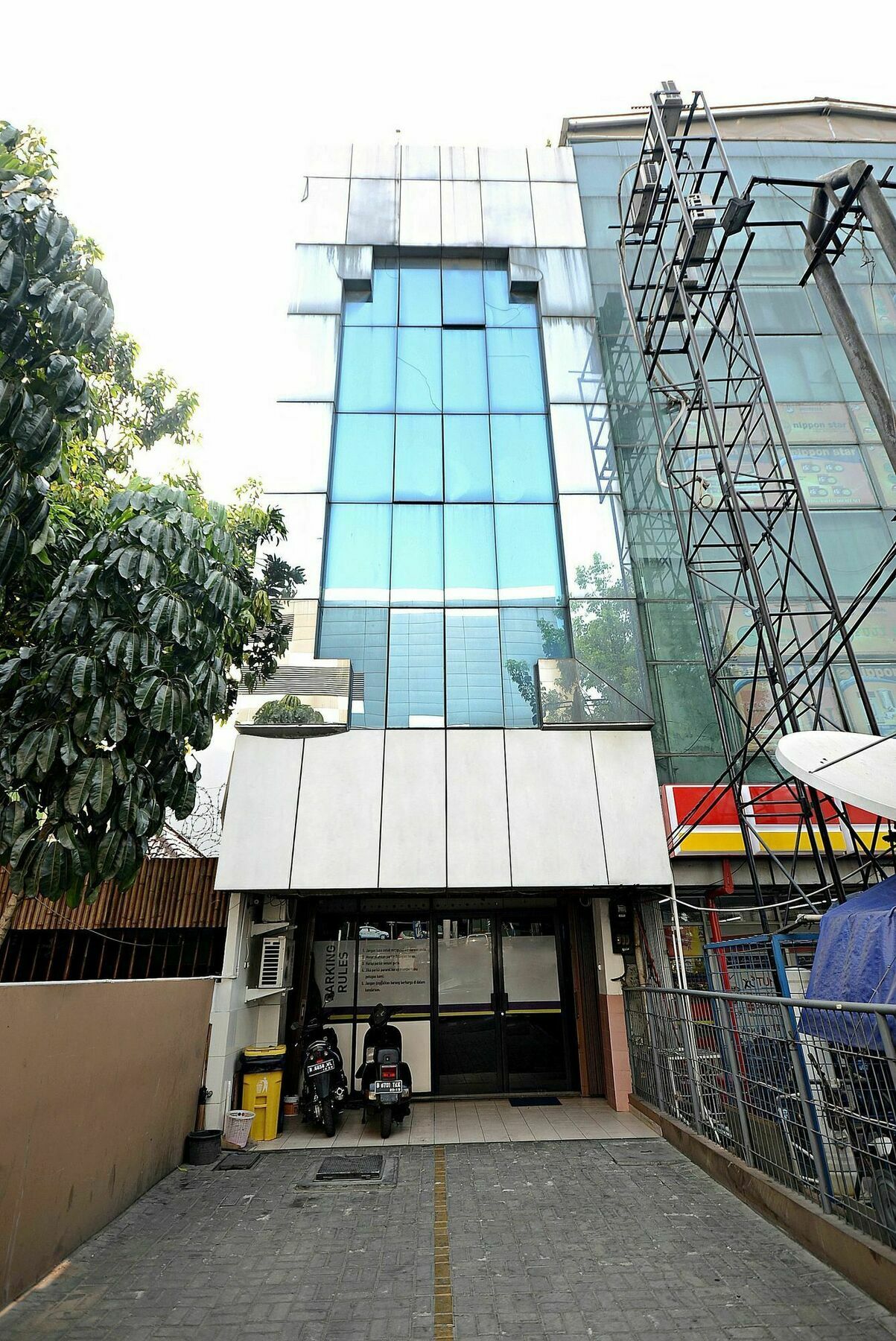 Zen Rooms Cideng Barat Giacarta Esterno foto